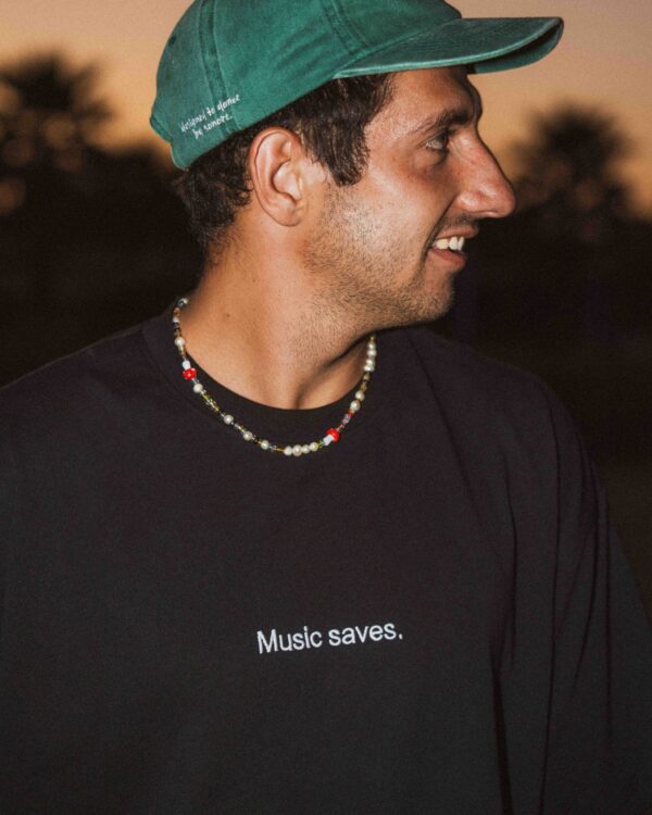 T-SHIRT MUSIC SAVES